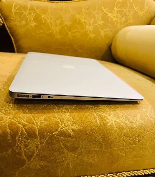 Macbook Air 2015 13” inch 4/128 3