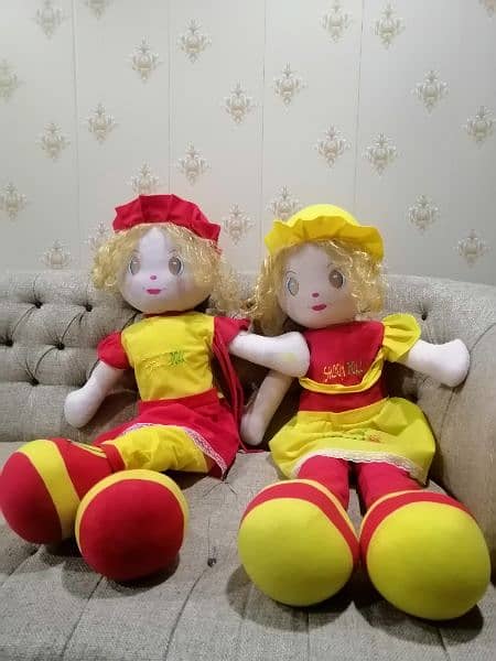 Beautiful Twin Dolls 1