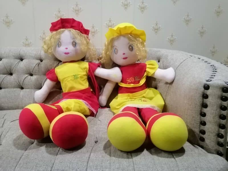 Beautiful Twin Dolls 2
