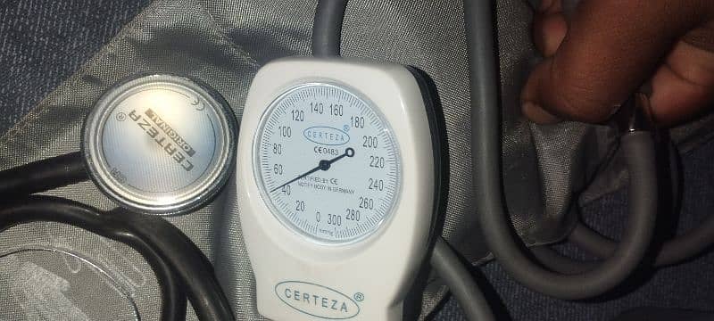 stethoscope and blood pressure monitor 3
