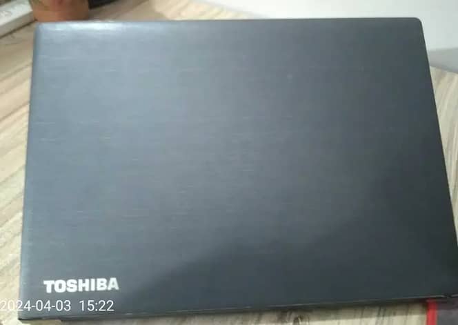 Toshiba Portege X-30D i7 7th generation 16 gb ram 256gb SSD @ 2.80GHz 2