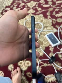iphone 13 128GB    90 health 10/10 with box and cable full ok no skrch