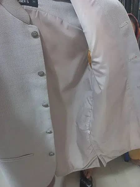 Diners Off White Beige Color West Coat For Sell Only One Time Used 6
