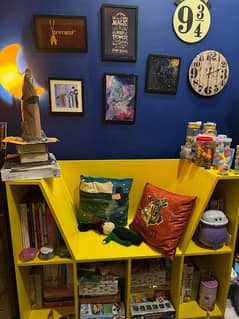 Kids toy and books shelf