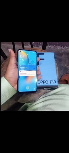 Oppo f19 for sale urgent   glass break but working  percent displager