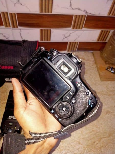 canon 60D slightly used 1
