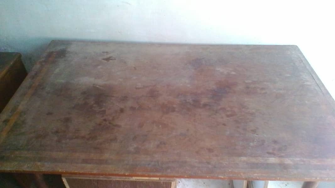 computer table and study table dining table for sale due to shifting 5