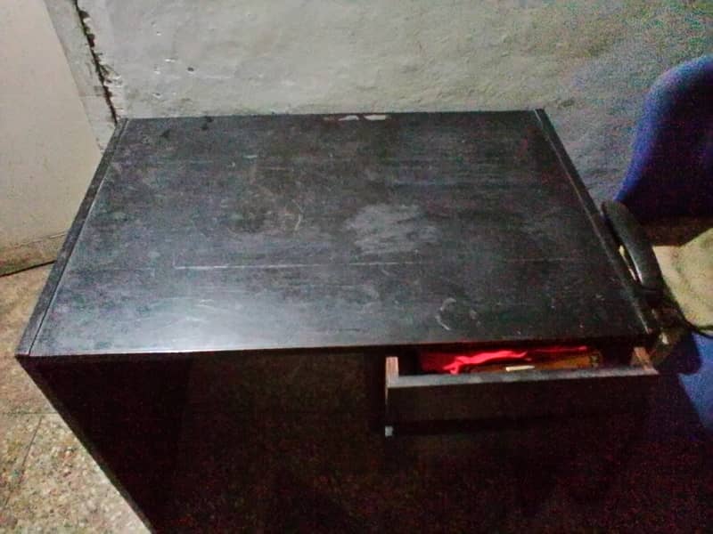 computer table and study table dining table for sale due to shifting 8