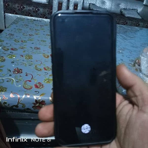 oppo f17 pro condition 10/10 not any fault all ganiune 8gb ram 2