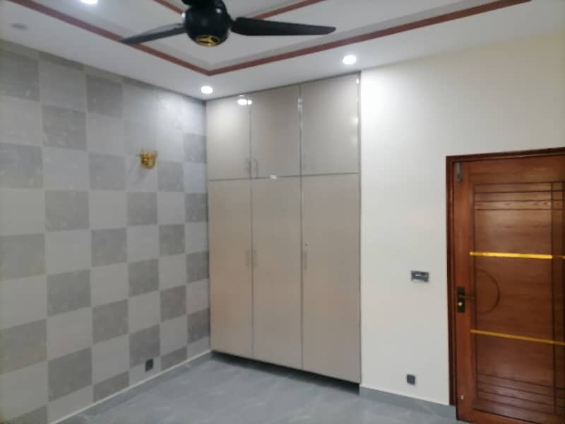 Tripple Storey 5 Marla House For sale In Golf View Lane Lahore 3