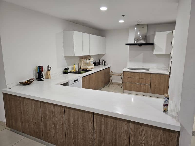 2 bed room apartment in gold crest 13