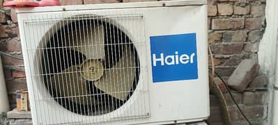 Old Hair 1 ton AC for sale. gas is leaked