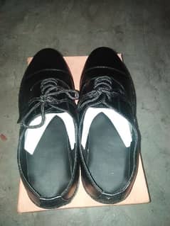 men shoes black color