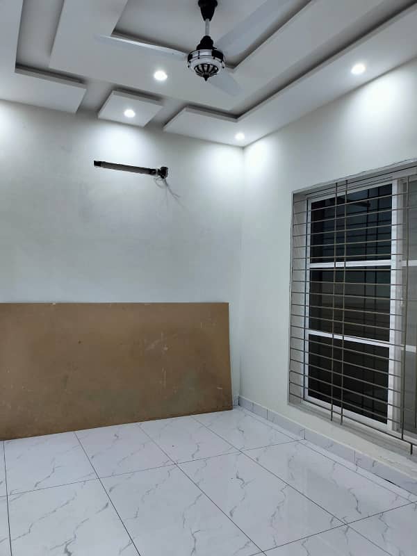 5 Marla Brand New House Available For Rent In Ff Block Citi Housing Gujranwala 9