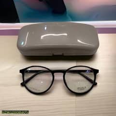 transparent wafer shape eyewear