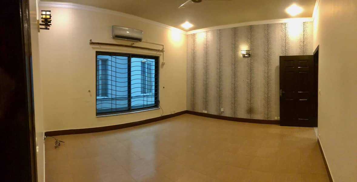 1 Kanal Upper Portion Available For Rent 24