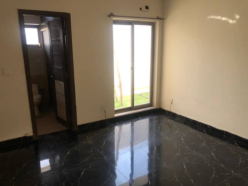 1 kanal Upper Portion Available For Rent In DHA Phase 7 2
