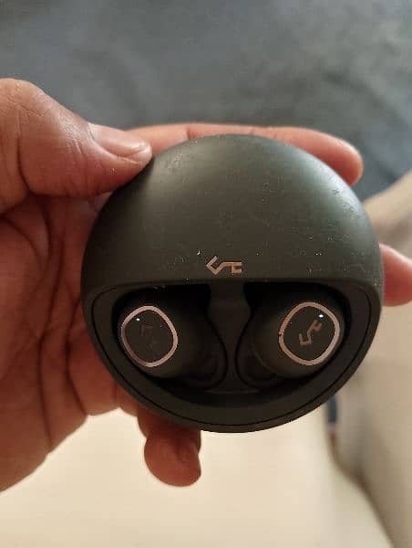 AUKEY EP-T10 Wireless Earbuds 1