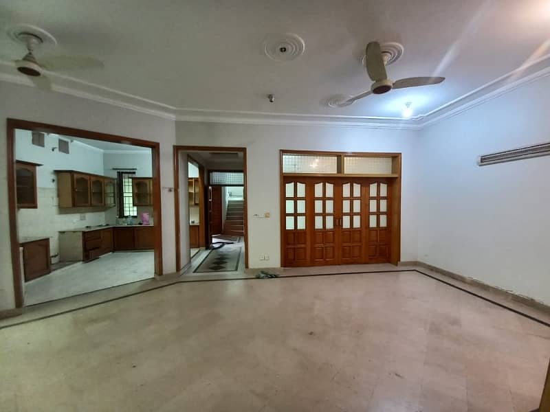 12 Marla Tile Flooring Outclass House For Rent In Johar Town G1 Block 17