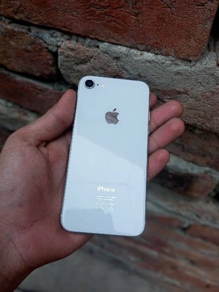 i phone 8 non pta very good condition only panel change 0