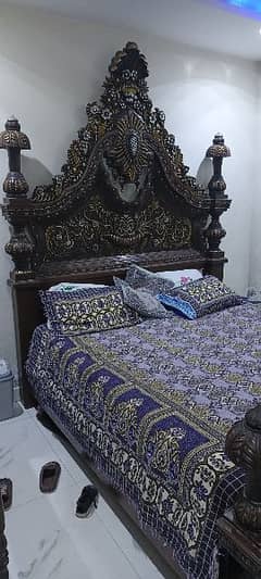 solid Bed set For sale pure wood