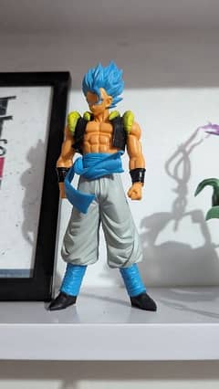 Goku (vageto) 17 inch action figure for gaming setup