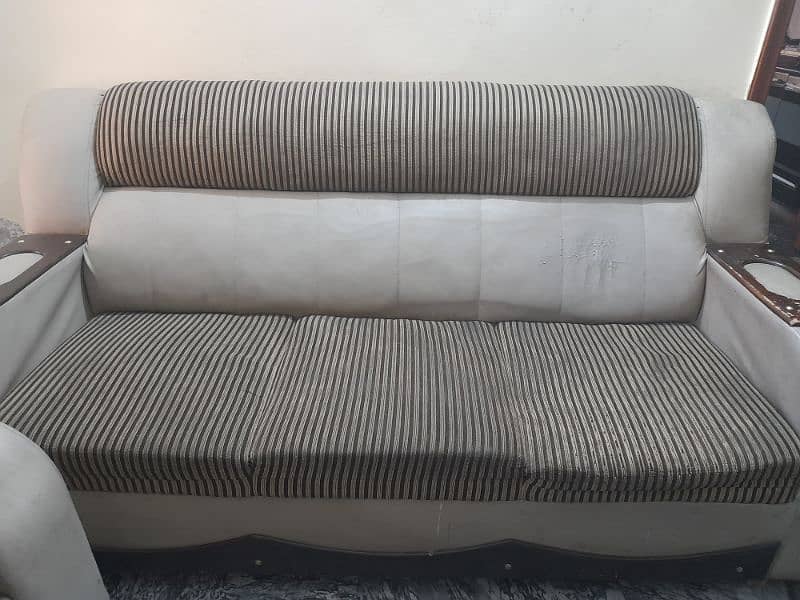 6 seater sofa 0