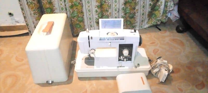 toyota sewing machine imported. 0