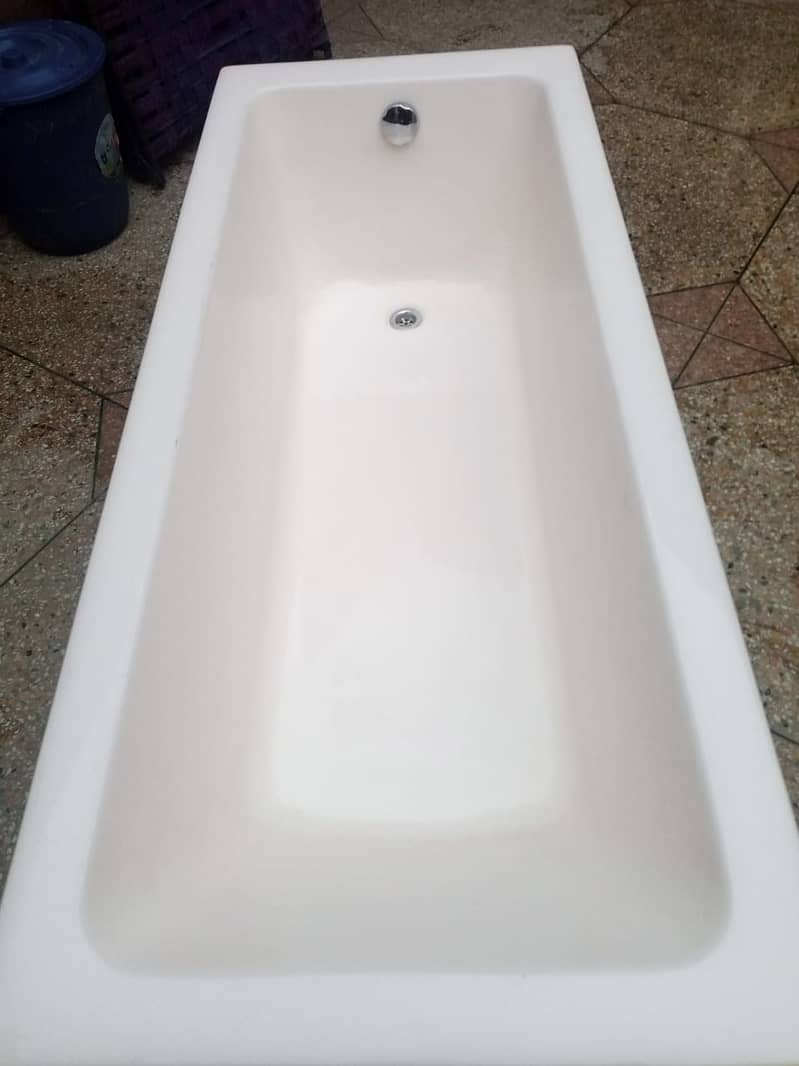 Bath Tub 1