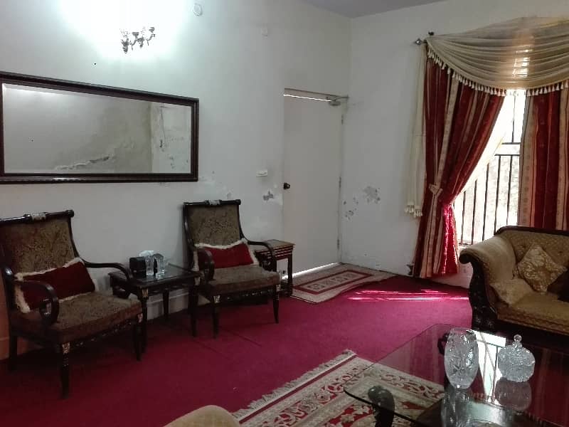 Facing Park House Of 3 Kanal Available For sale In Model Town - Block A 1