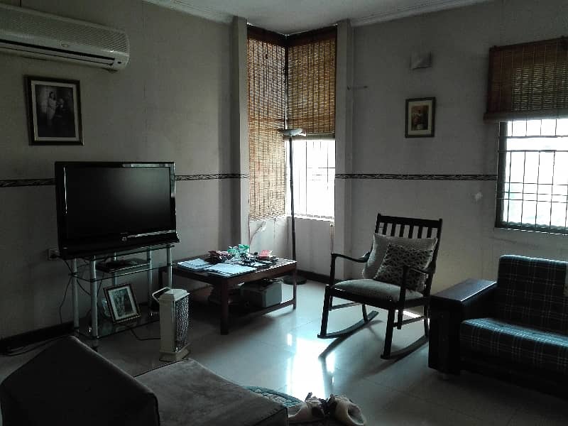 A Centrally Located House Is Available For sale In Lahore 1