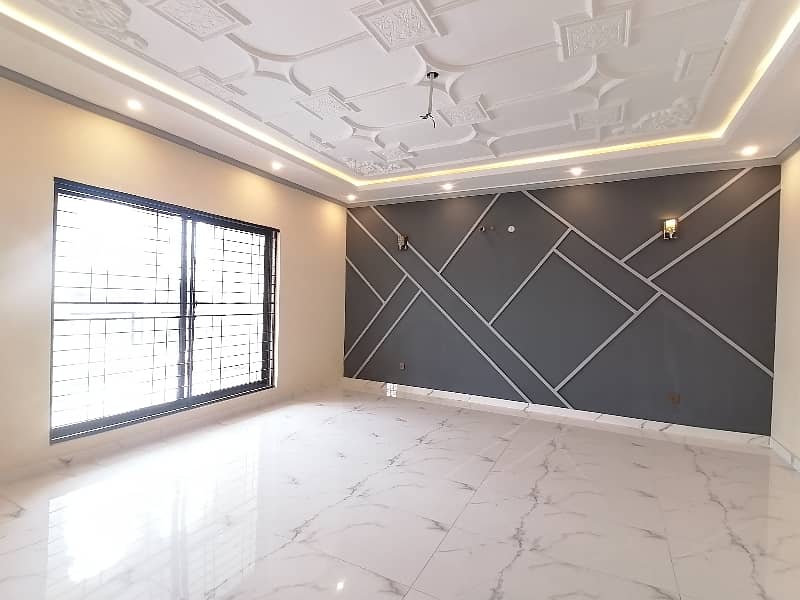 Brand New 22 Marla House Available In Model Town - Block F For Sale 1
