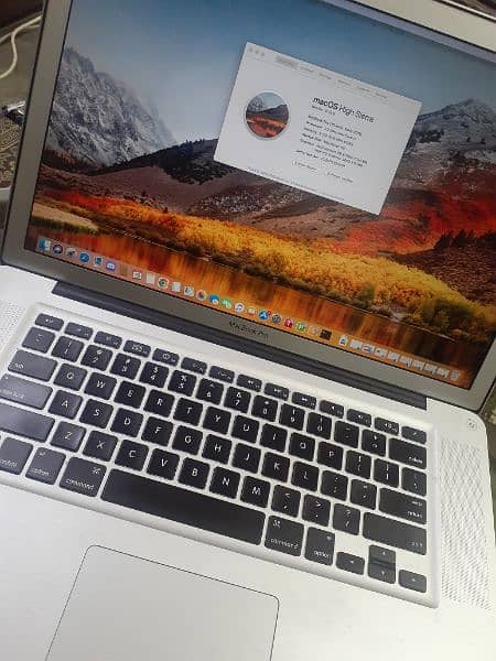 Macbook pro with Graphic card 0
