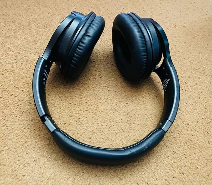 Mpow Wireless Headphne & blutooth  with mic 1