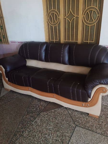 6 seater sofa with table 1