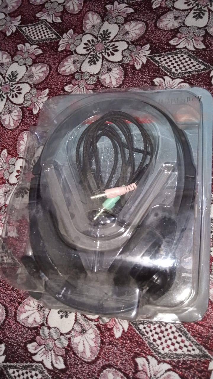 Headphone with mic for sale 03244090066 (Whatsapp Only) 1