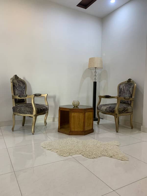 Furnish laxry apartment facing Eiffal bahria town lahore par day weekly available for rent 8