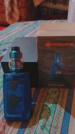 VAPE geekvape t200 touch screen 200watts  10/10 condition