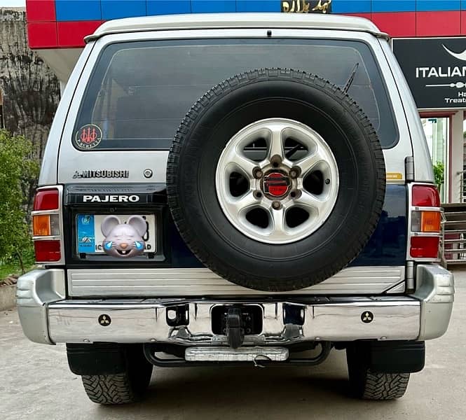 Pajero exceed in excellent condition 1