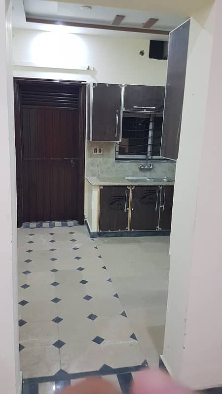 10 Marla Lower Portion For Rent In Central Park Housing Scheme 16