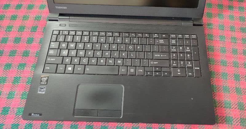 Toshiba Laptop 2