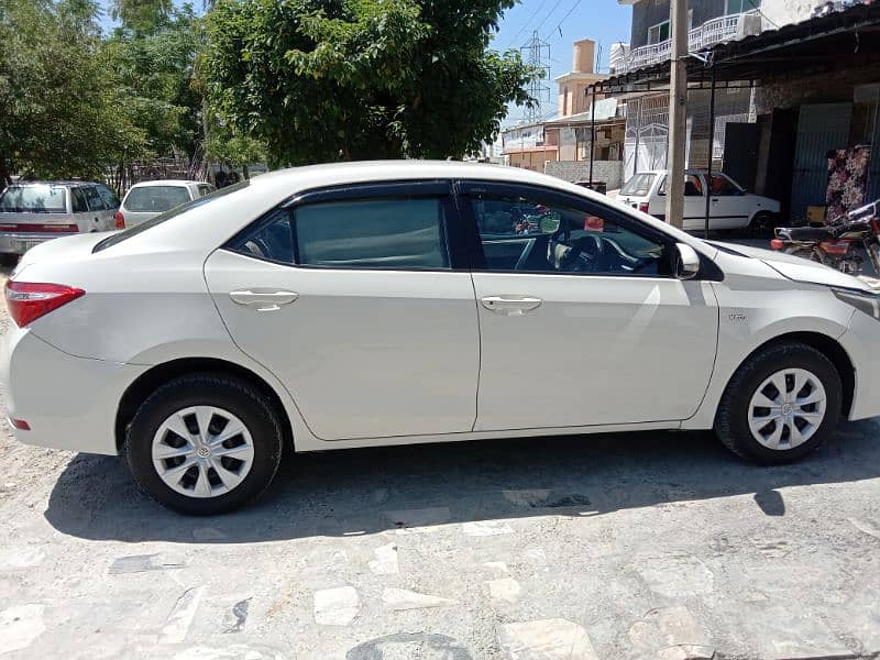 Toyota corolla gli 2015 Islamabad number excellent condition 0