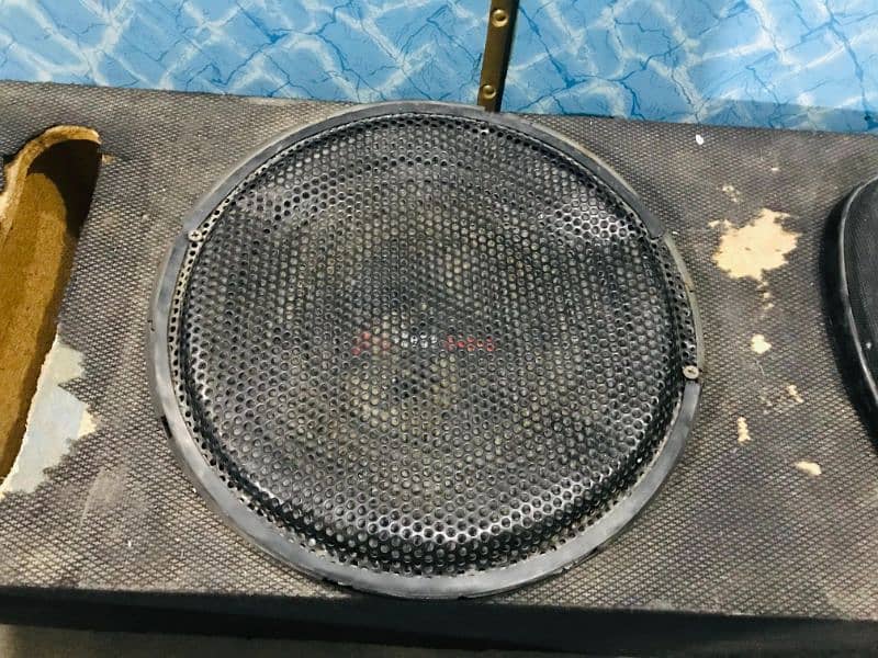2 channel woofer/boofer with Amplifier 6