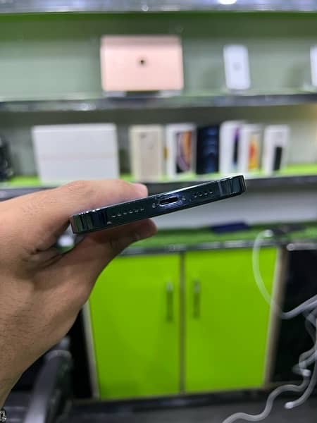 iphone 12 pro max 128gb with box 4