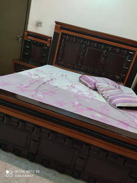 only 2 month used King size bed available 10/10 80% Wooden 1