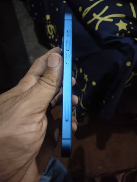 iphone 13 factory unlock (128)gb 4