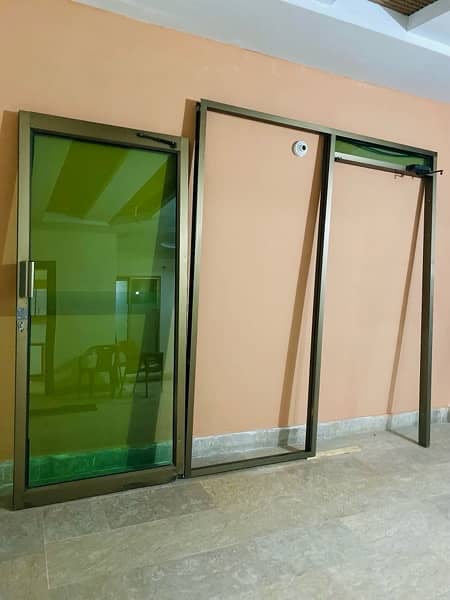 Aluminium office door with frames+Glass 1