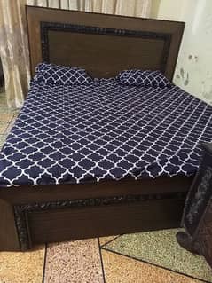 king size bed with spring matress