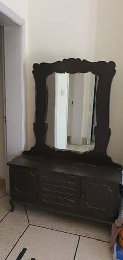 Dressing Table , Quality Condition