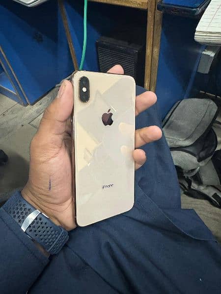 iphone xs max golden 64gb non approved 03155981653 1
